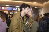 ¡Paparazi! La presentadora Mónica Molano muy enamorada del actor Ian Valencia