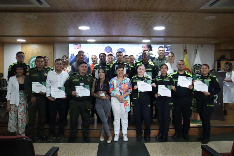 Estos son algunos de los uniformados capacitados.