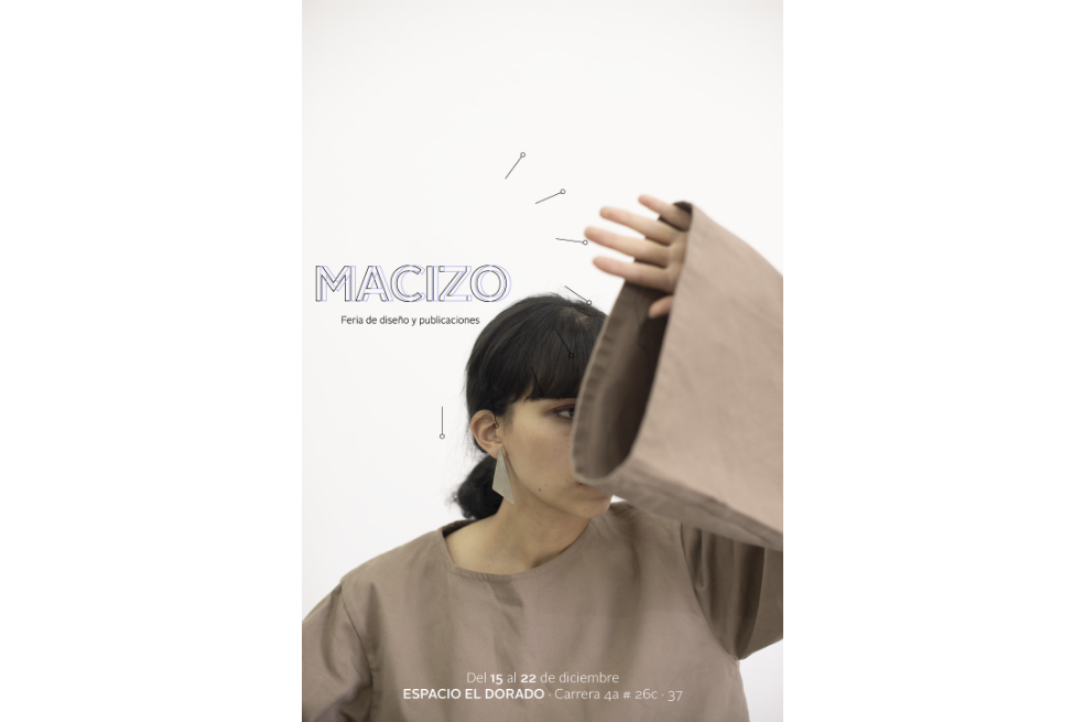 En esta primera versión hay una selección cuidadosa de joyas, libretas, papeles, ropa, libros, cerámicas y otros objetos. / Cortesía