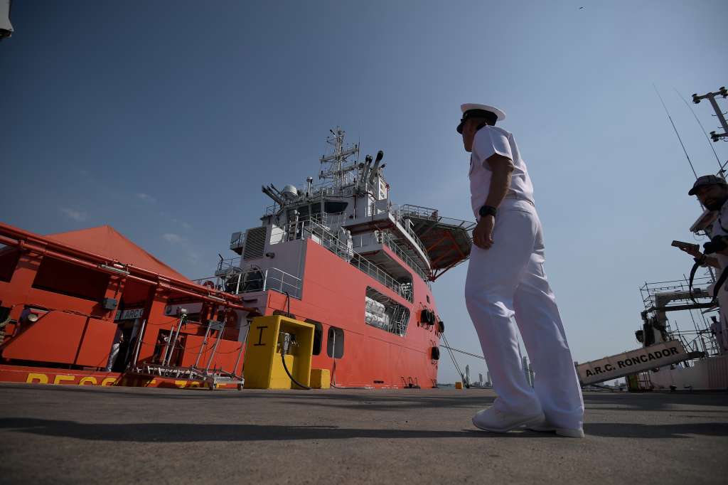 Buque de la Armada Nacional, captado el viernes pasado en Cartagena, servirá para la exploración del Galeón San José.