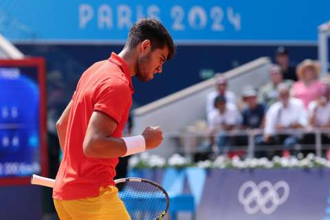 Carlos Alcaraz va por la medalla de oro en París 2024: hora y cuándo juega