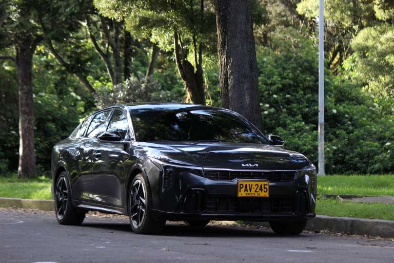 Kia K4 en Colombia.