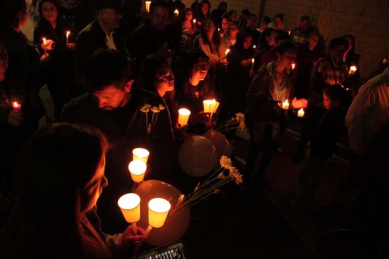 Con velatón, familia de Juan Felipe Camargo Correa, exigió justicia por su muerte.