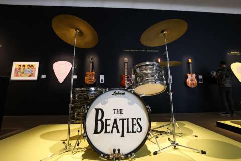 Guitarras de Kurt Cobain, los Beatles y otras reliquias del rock serán subastadas en EE. UU.