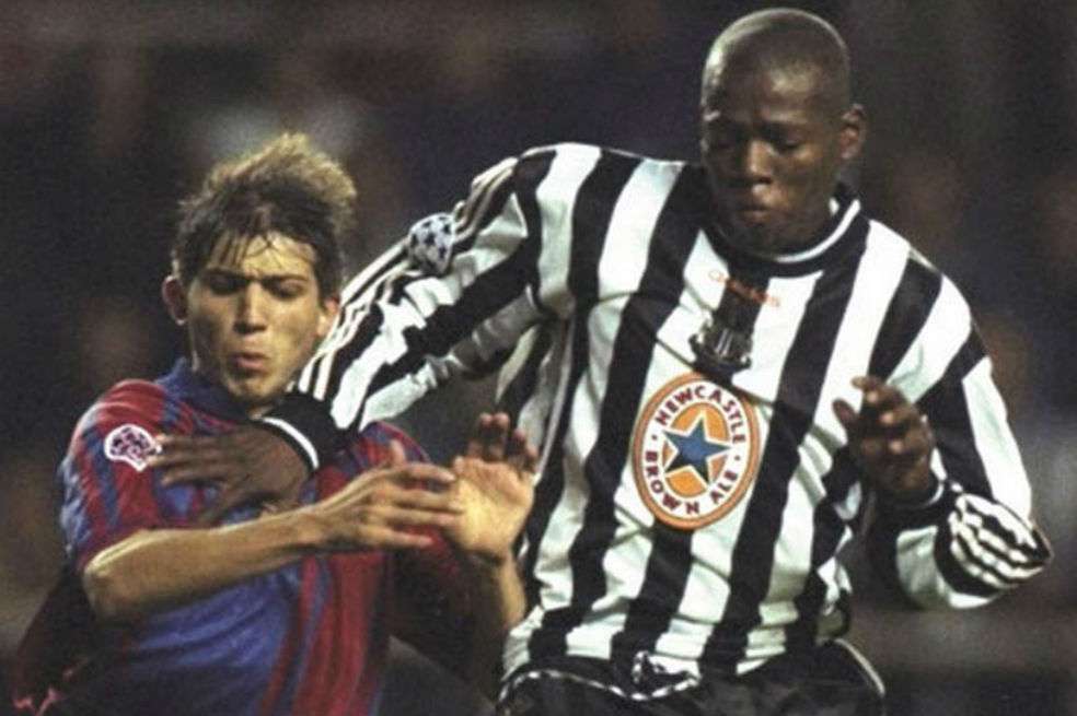 Con un hat-trick, Faustino Asprilla le dio una victoria inolvidable a Newcastle por Champions League.
