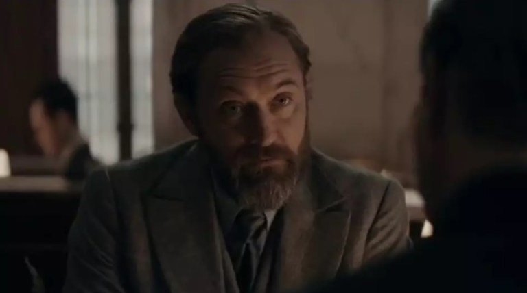 Dumbledore declara su amor a Grindelwald en tráiler de “Animales fantásticos 3″